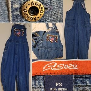 Vintage 90s apago denim overalls.